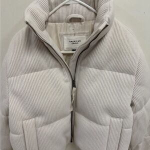 American Eagle Outfitters Women's Beige Puffer Jacket